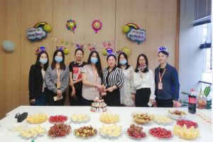 2020年11月份华体会买球(中国)员工生日会 生活需要仪式感，工作需要归