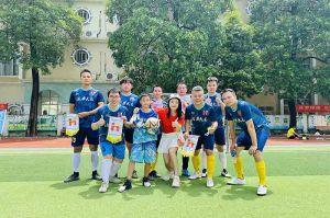 “足”够精彩！华体会买球(中国)集团“足”梦大龙街首届五人制男子公益足球赛